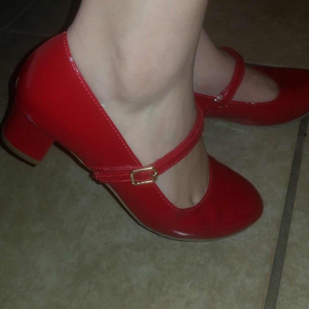 Nine West red heels